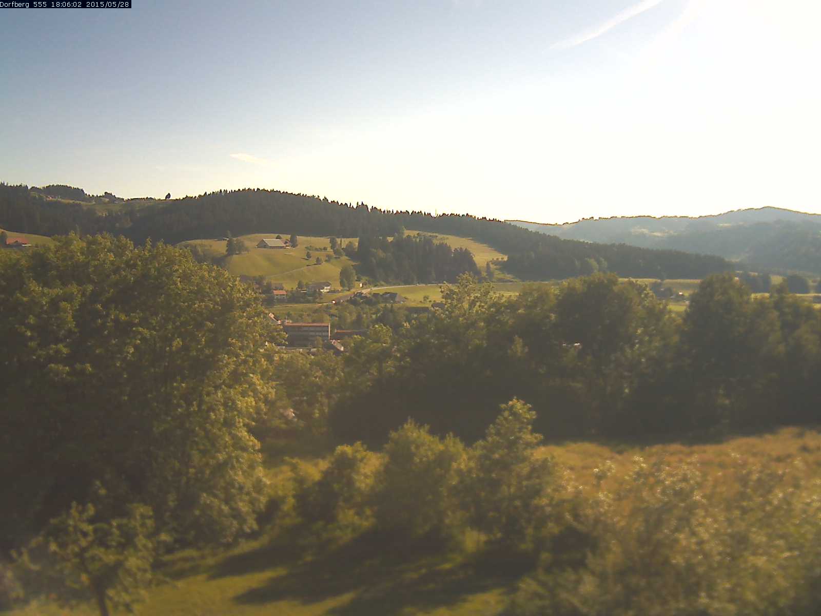 Webcam-Bild: Aussicht vom Dorfberg in Langnau 20150528-180601