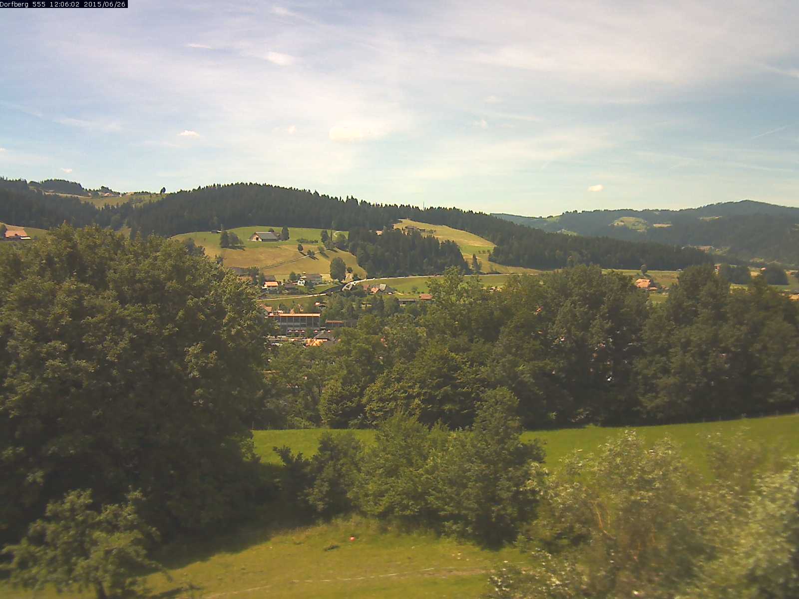 Webcam-Bild: Aussicht vom Dorfberg in Langnau 20150626-120601