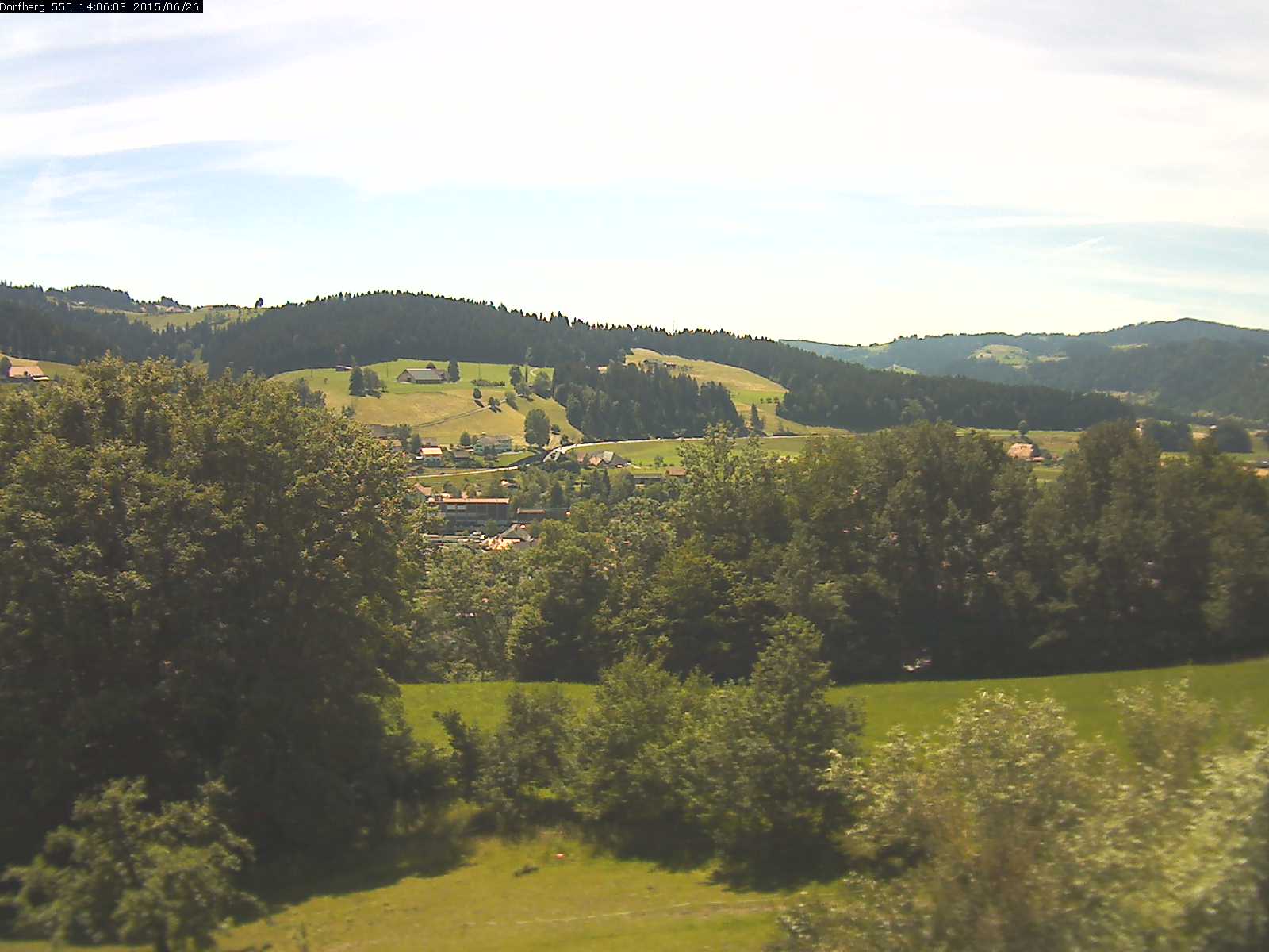 Webcam-Bild: Aussicht vom Dorfberg in Langnau 20150626-140601