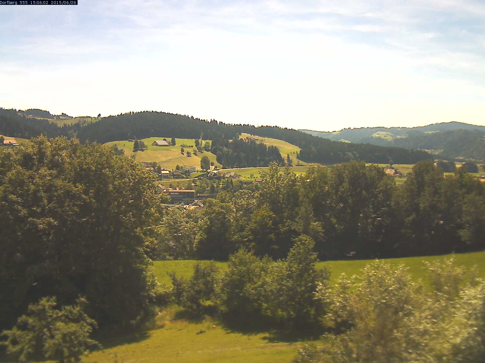 Webcam-Bild: Aussicht vom Dorfberg in Langnau 20150626-150601