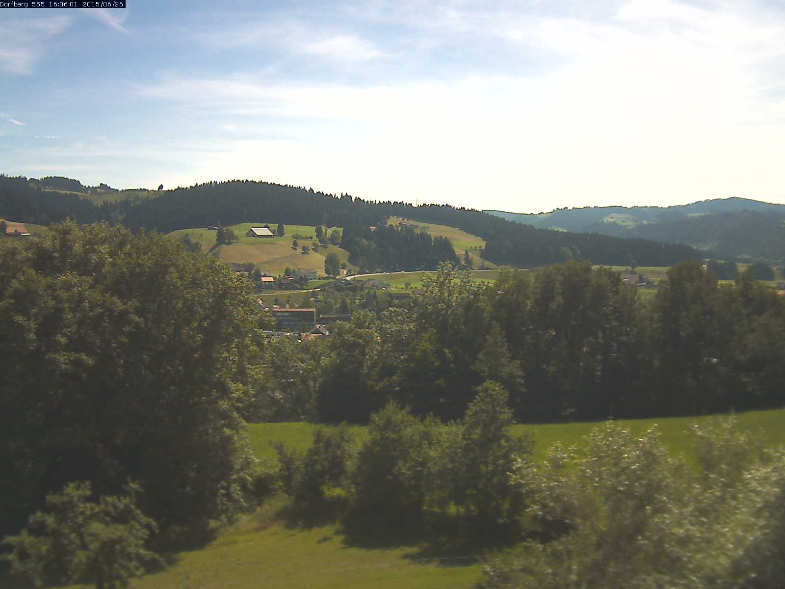 Webcam-Bild: Aussicht vom Dorfberg in Langnau 20150626-160601