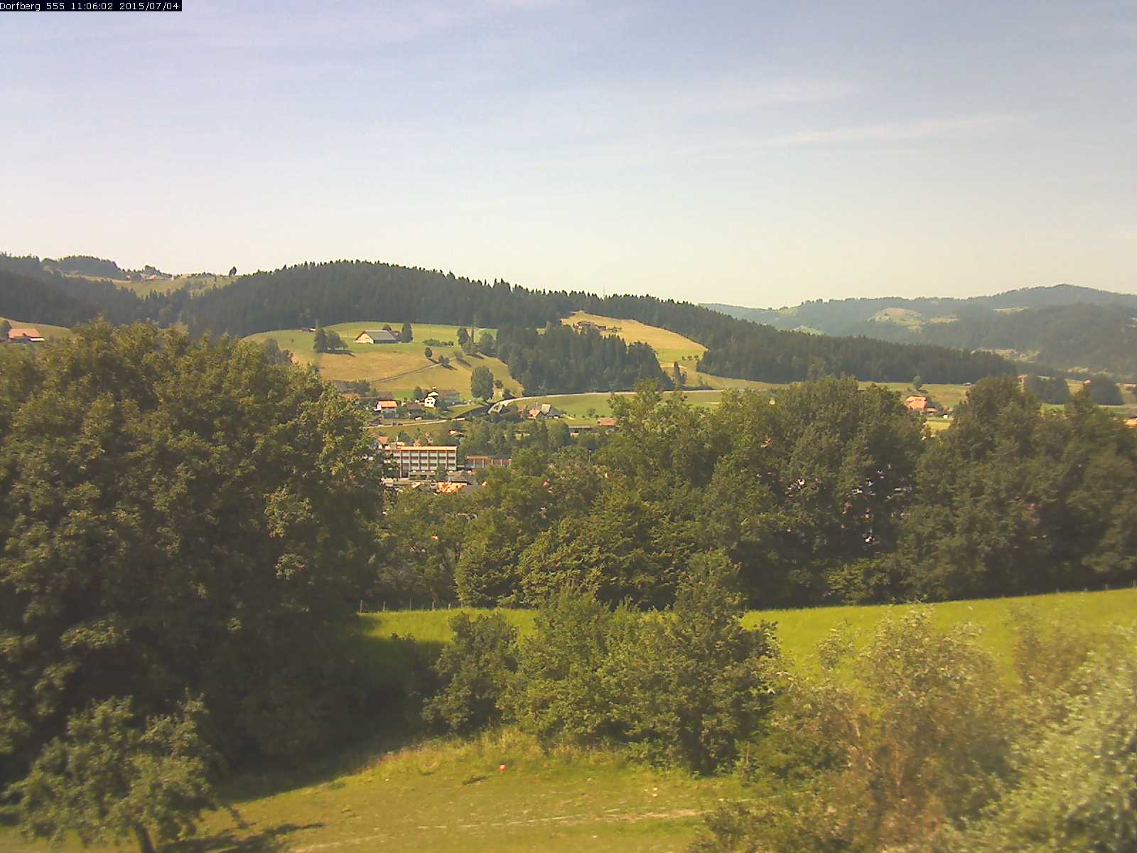Webcam-Bild: Aussicht vom Dorfberg in Langnau 20150704-110601
