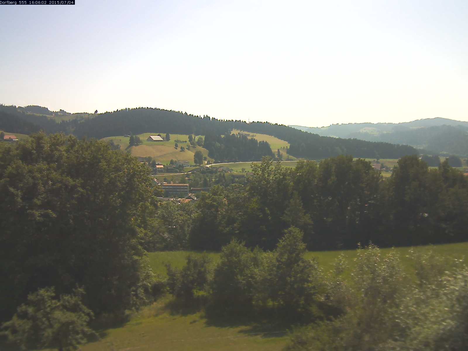 Webcam-Bild: Aussicht vom Dorfberg in Langnau 20150704-160601