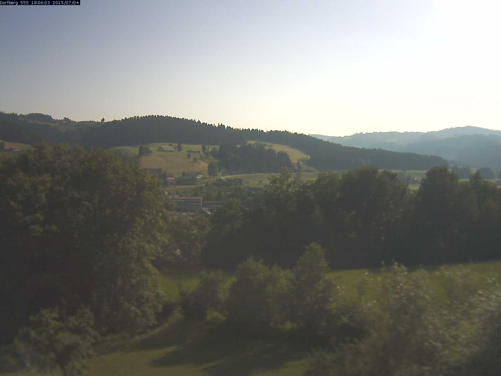 Webcam-Bild: Aussicht vom Dorfberg in Langnau 20150704-180601