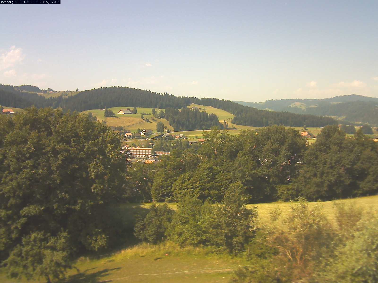 Webcam-Bild: Aussicht vom Dorfberg in Langnau 20150707-100601
