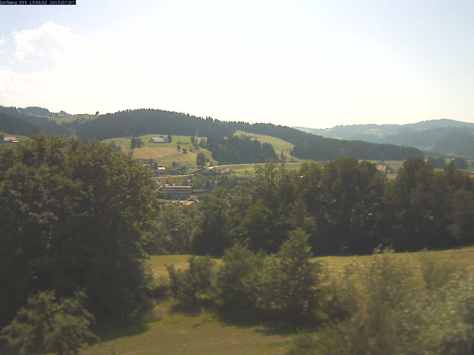 Webcam-Bild: Aussicht vom Dorfberg in Langnau 20150707-150601