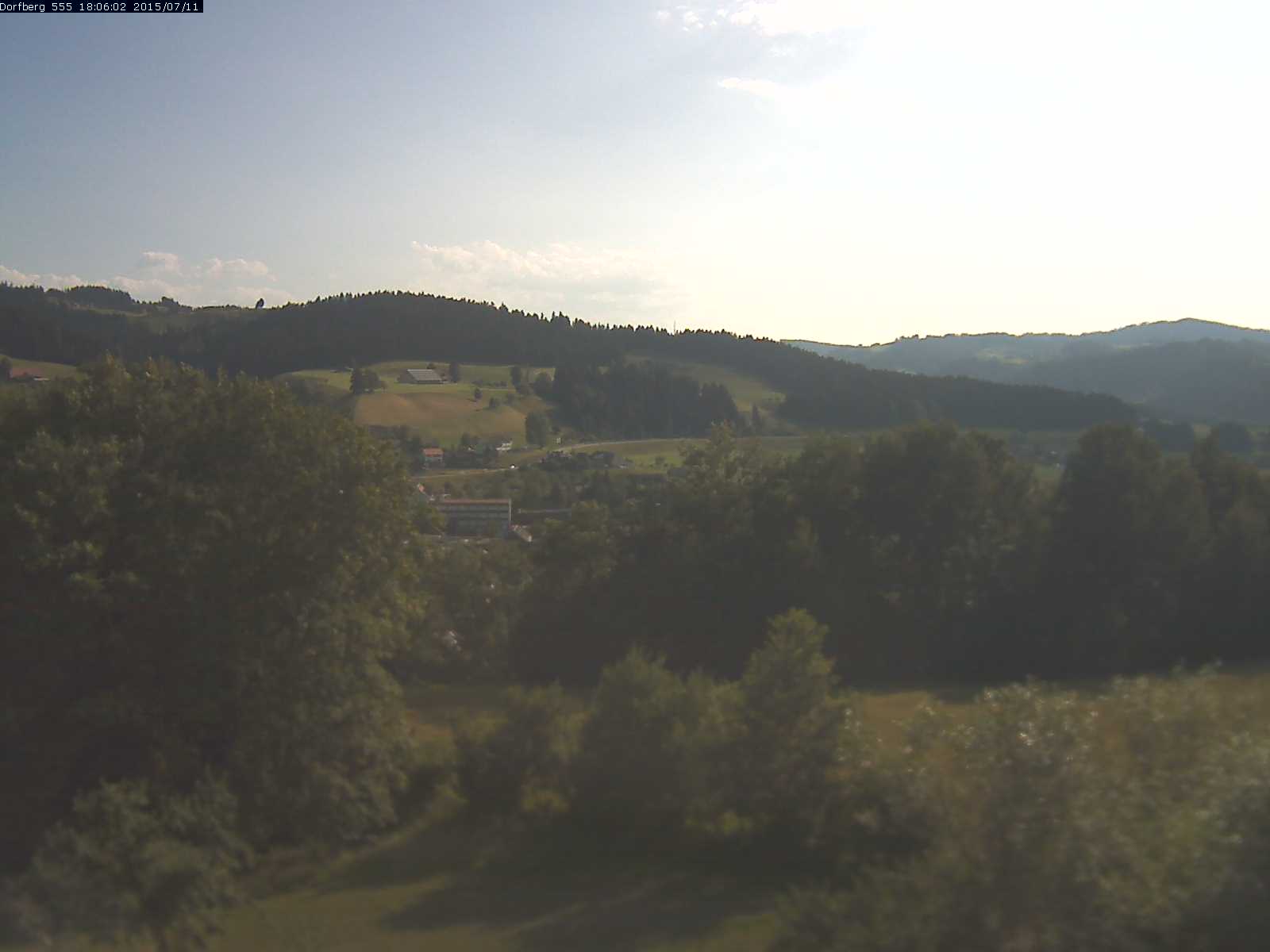 Webcam-Bild: Aussicht vom Dorfberg in Langnau 20150711-180601