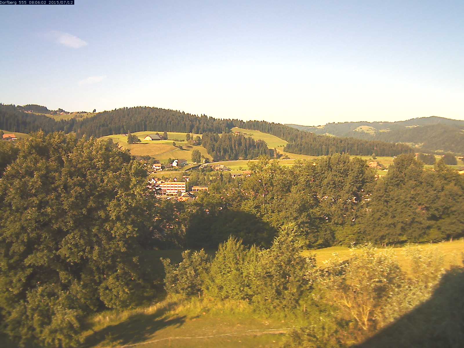 Webcam-Bild: Aussicht vom Dorfberg in Langnau 20150712-080601
