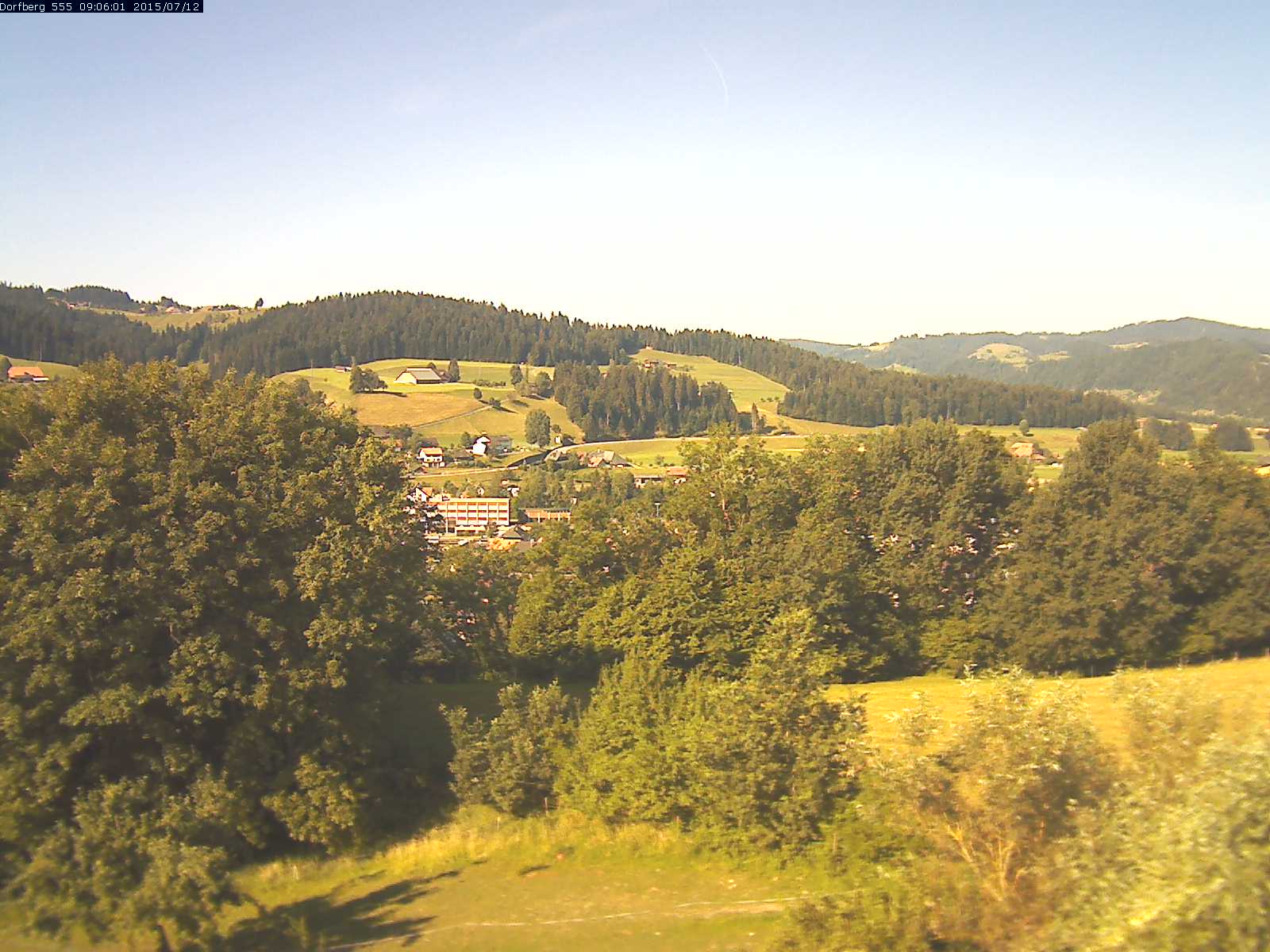 Webcam-Bild: Aussicht vom Dorfberg in Langnau 20150712-090601