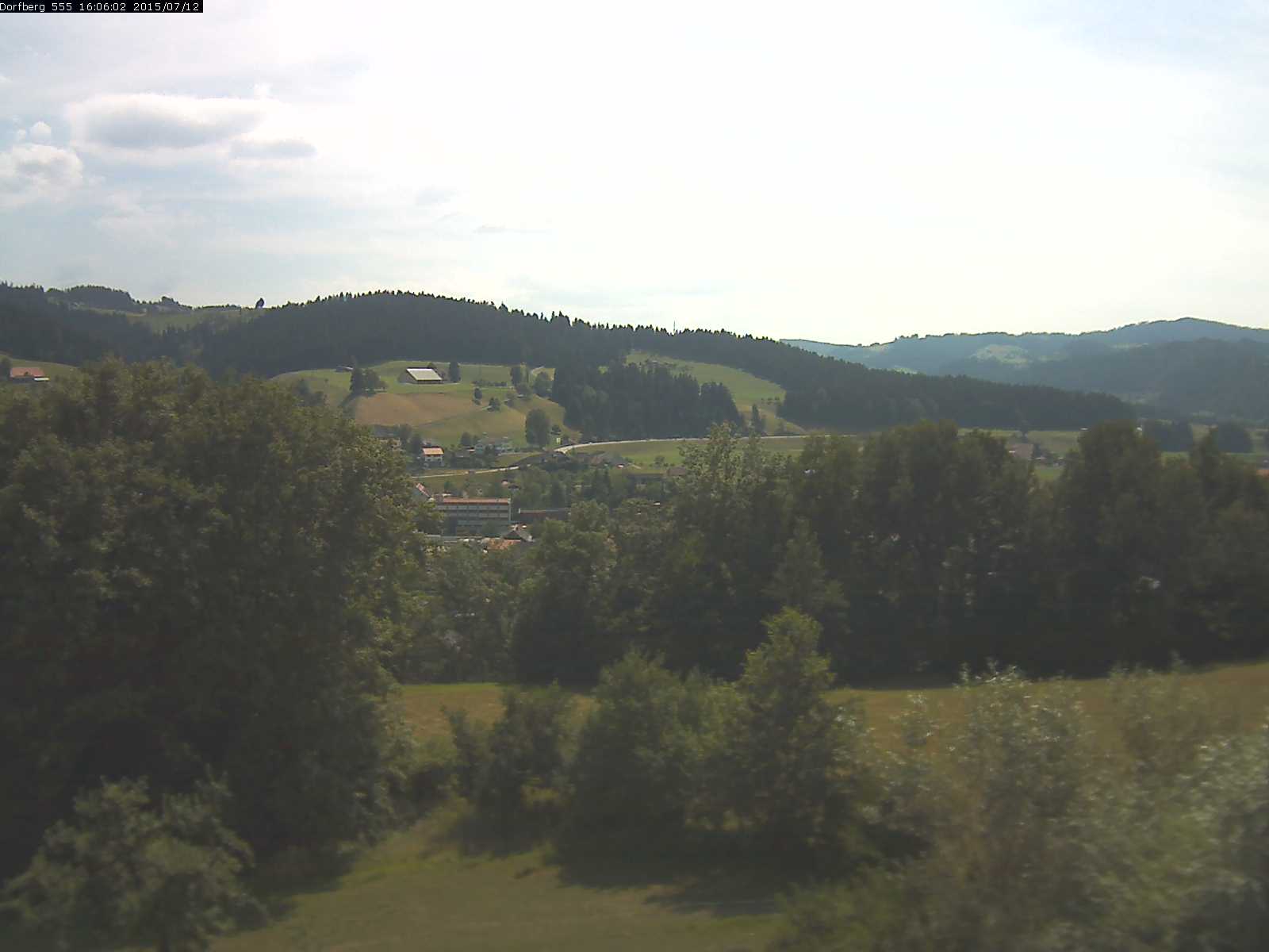 Webcam-Bild: Aussicht vom Dorfberg in Langnau 20150712-160601