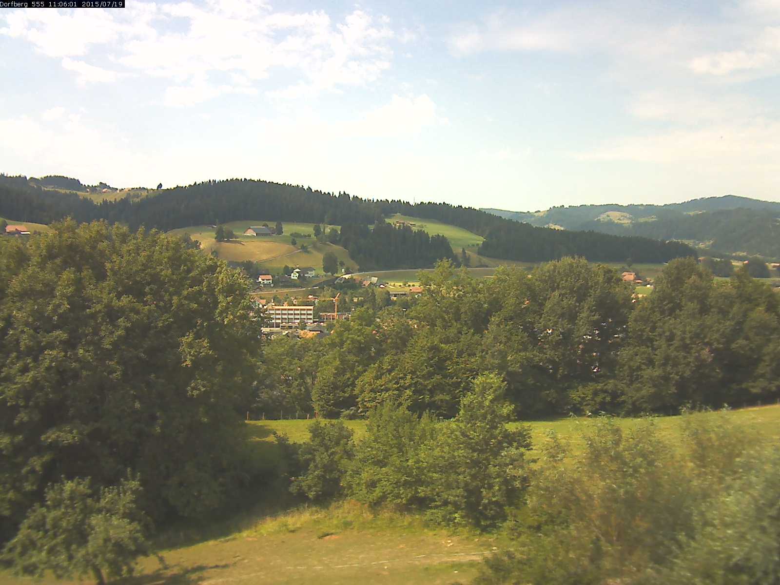 Webcam-Bild: Aussicht vom Dorfberg in Langnau 20150719-110601
