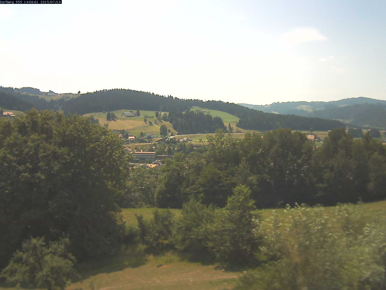 Webcam-Bild: Aussicht vom Dorfberg in Langnau 20150719-140601