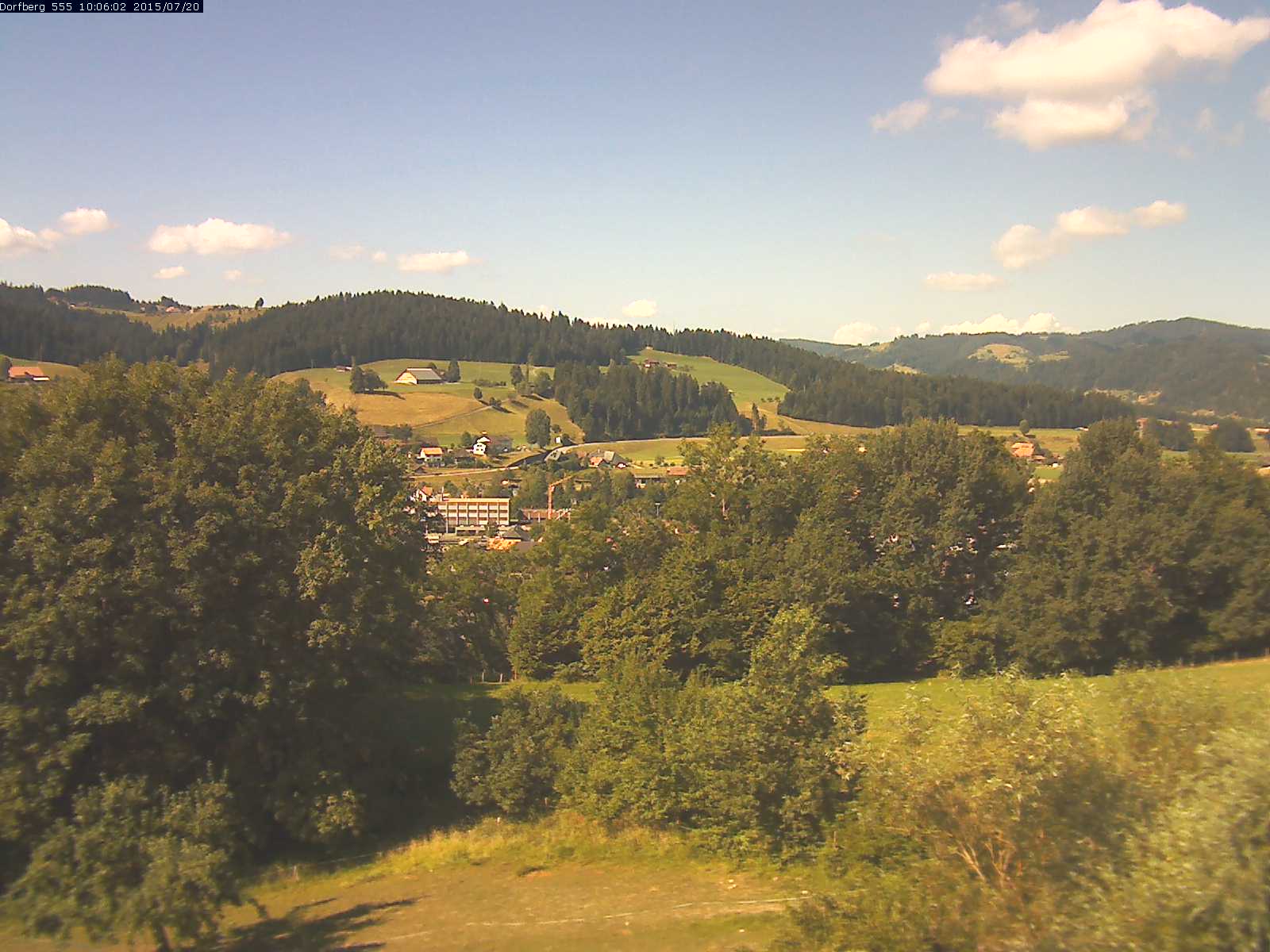 Webcam-Bild: Aussicht vom Dorfberg in Langnau 20150720-100601