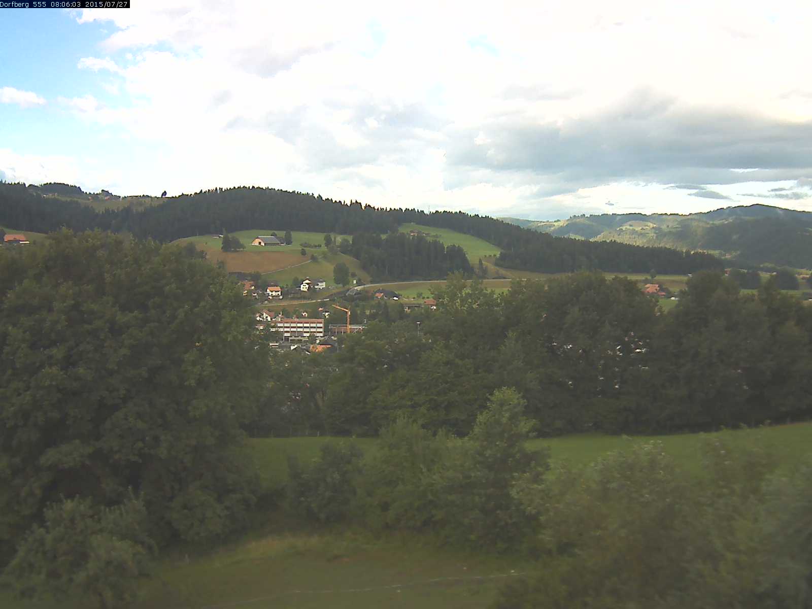Webcam-Bild: Aussicht vom Dorfberg in Langnau 20150727-080601
