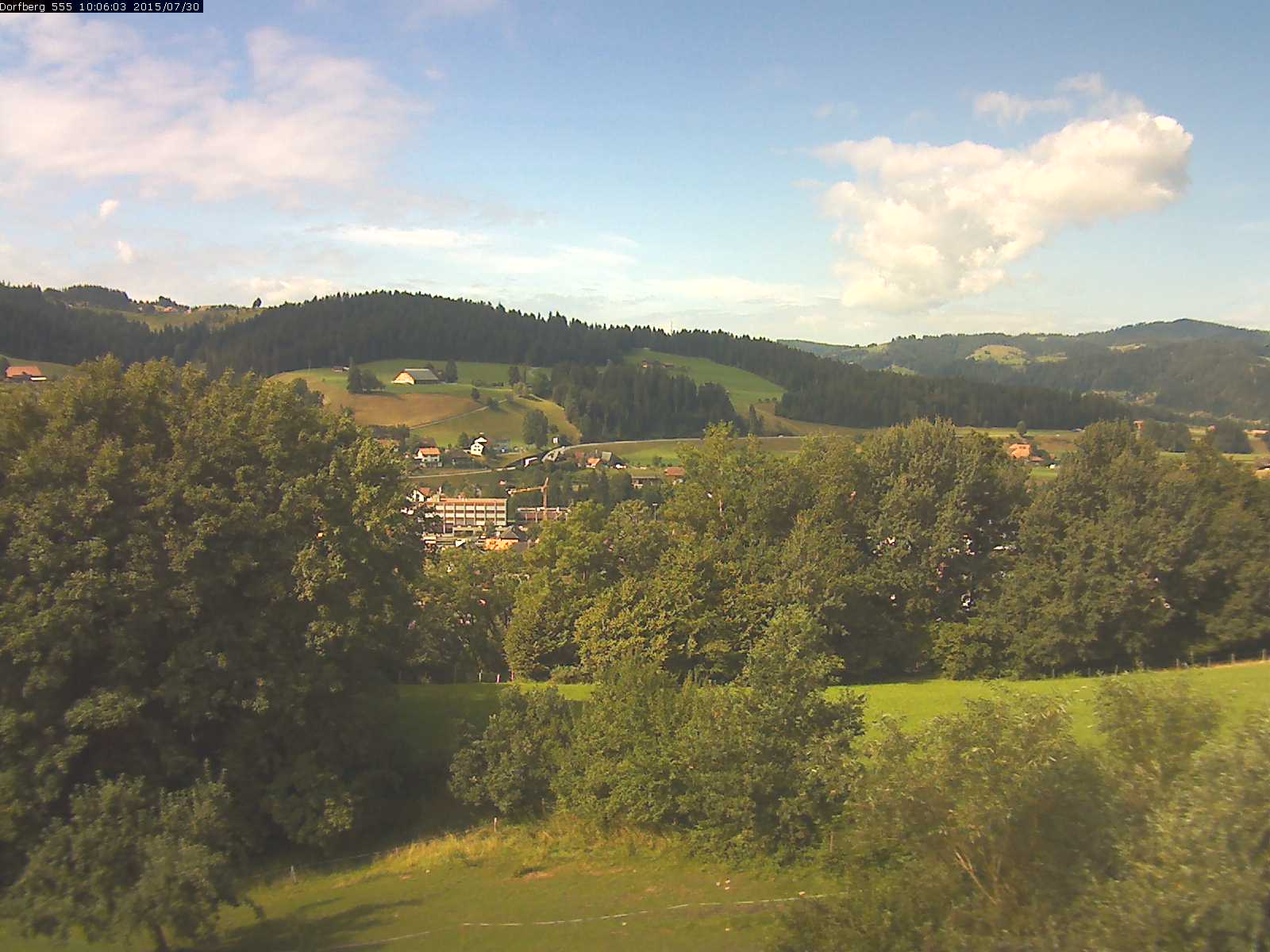 Webcam-Bild: Aussicht vom Dorfberg in Langnau 20150730-100601