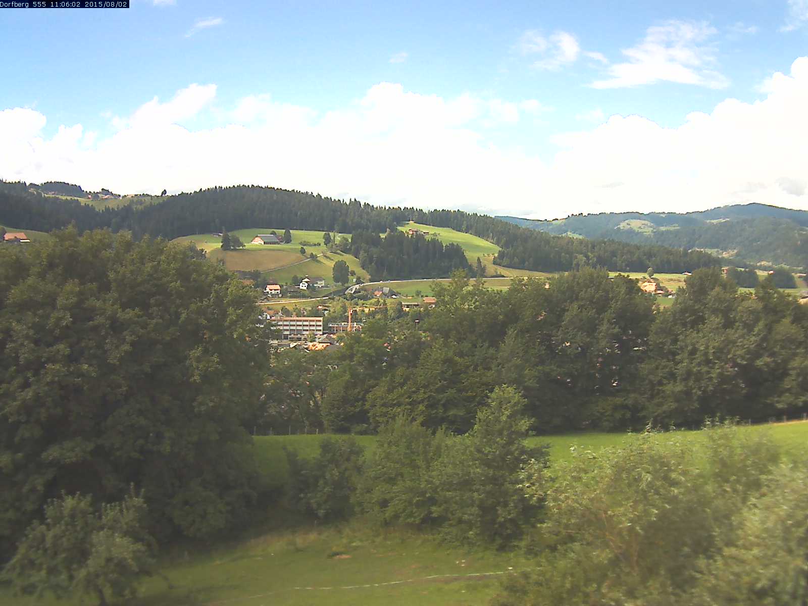 Webcam-Bild: Aussicht vom Dorfberg in Langnau 20150802-110601