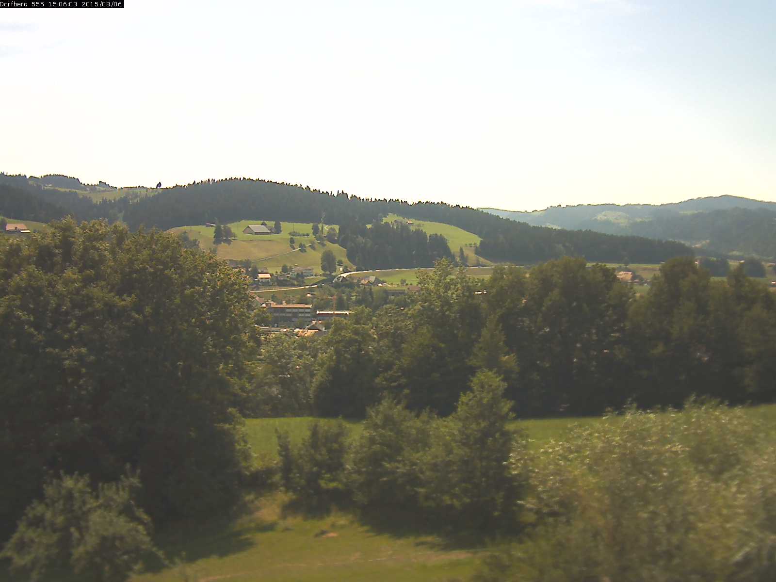 Webcam-Bild: Aussicht vom Dorfberg in Langnau 20150806-150601
