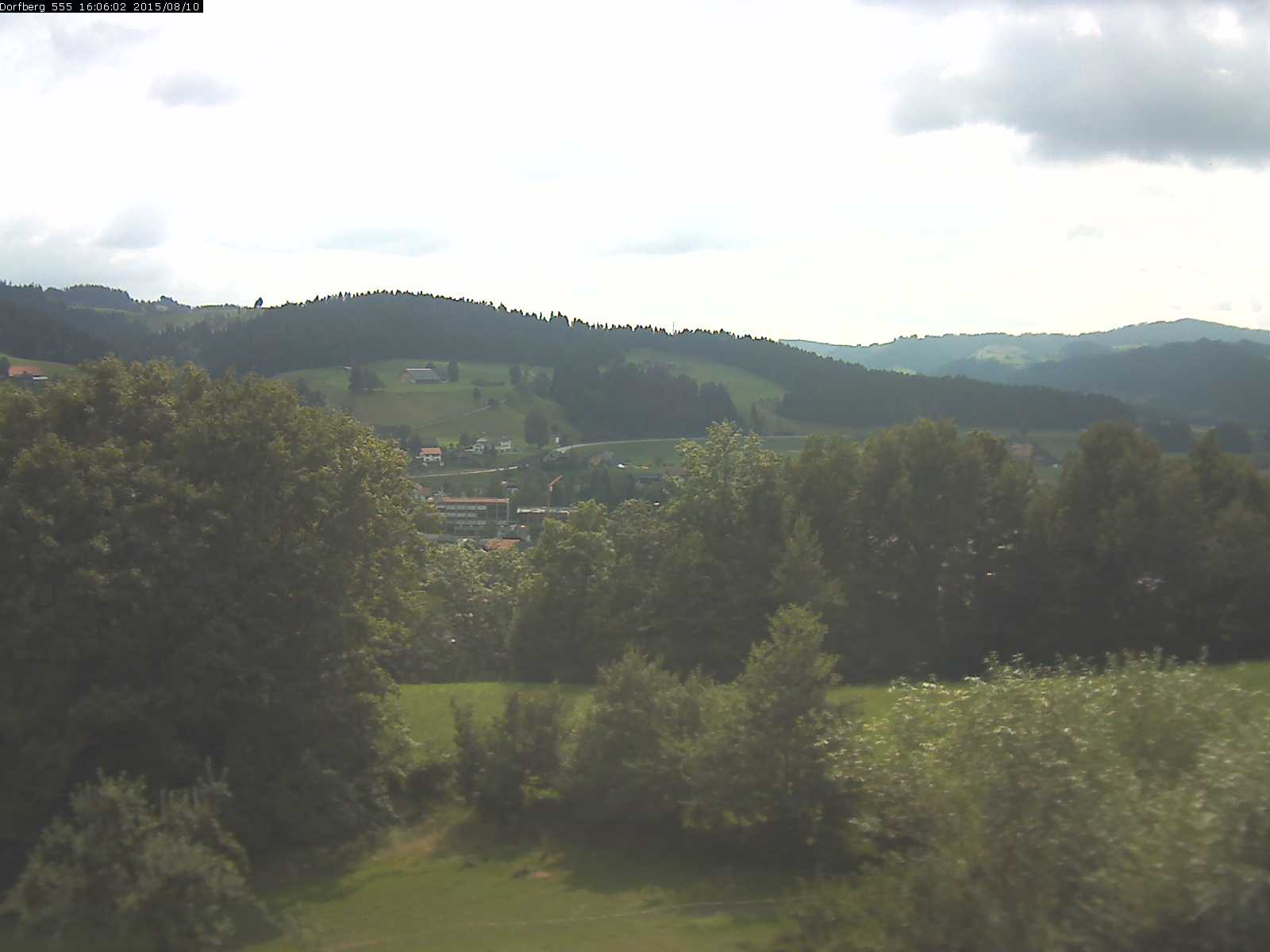 Webcam-Bild: Aussicht vom Dorfberg in Langnau 20150810-160601