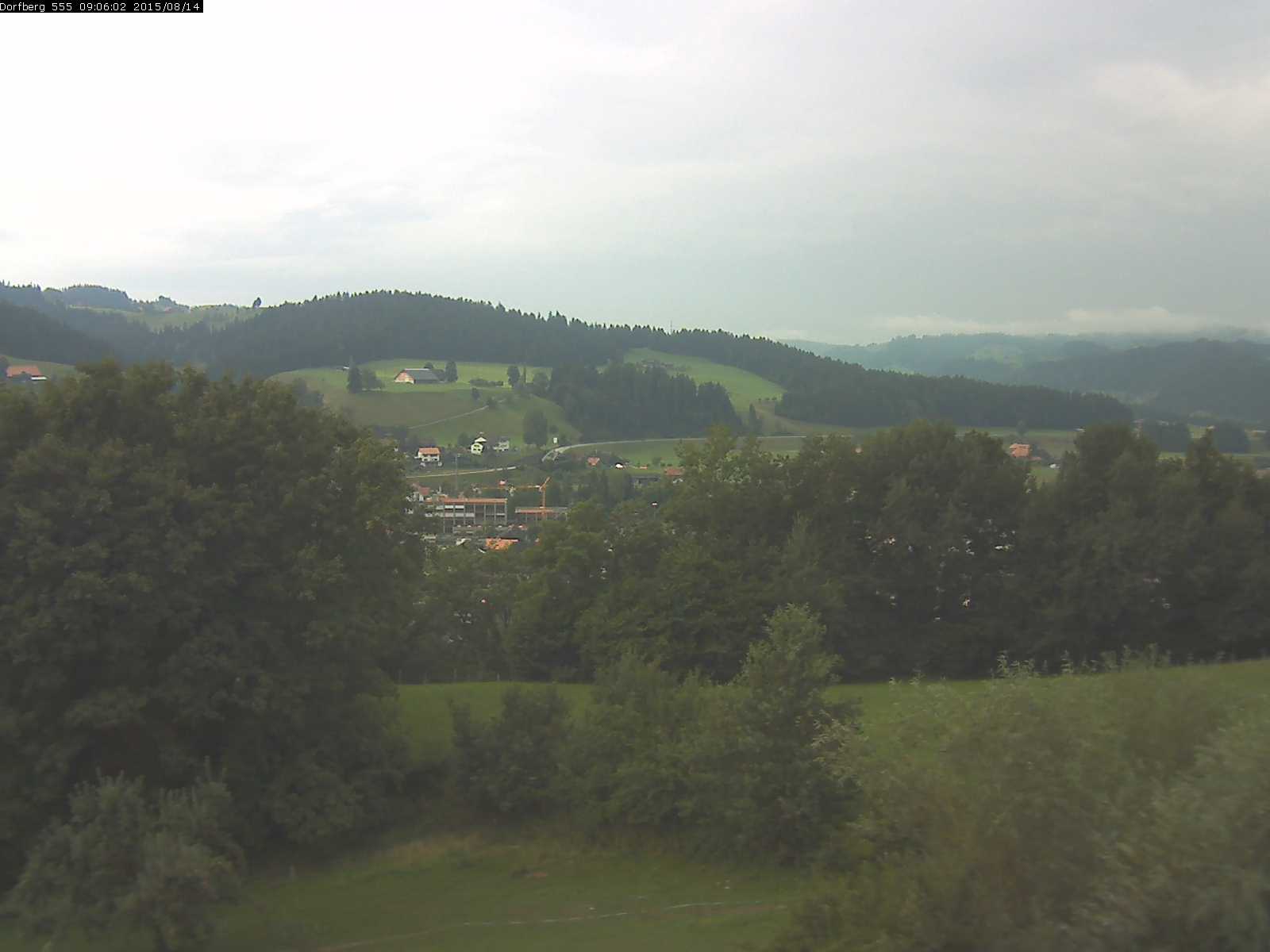 Webcam-Bild: Aussicht vom Dorfberg in Langnau 20150814-090601
