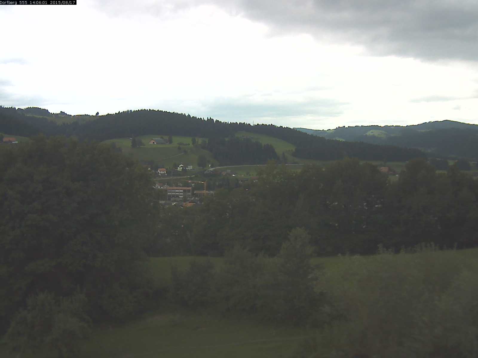 Webcam-Bild: Aussicht vom Dorfberg in Langnau 20150817-140601
