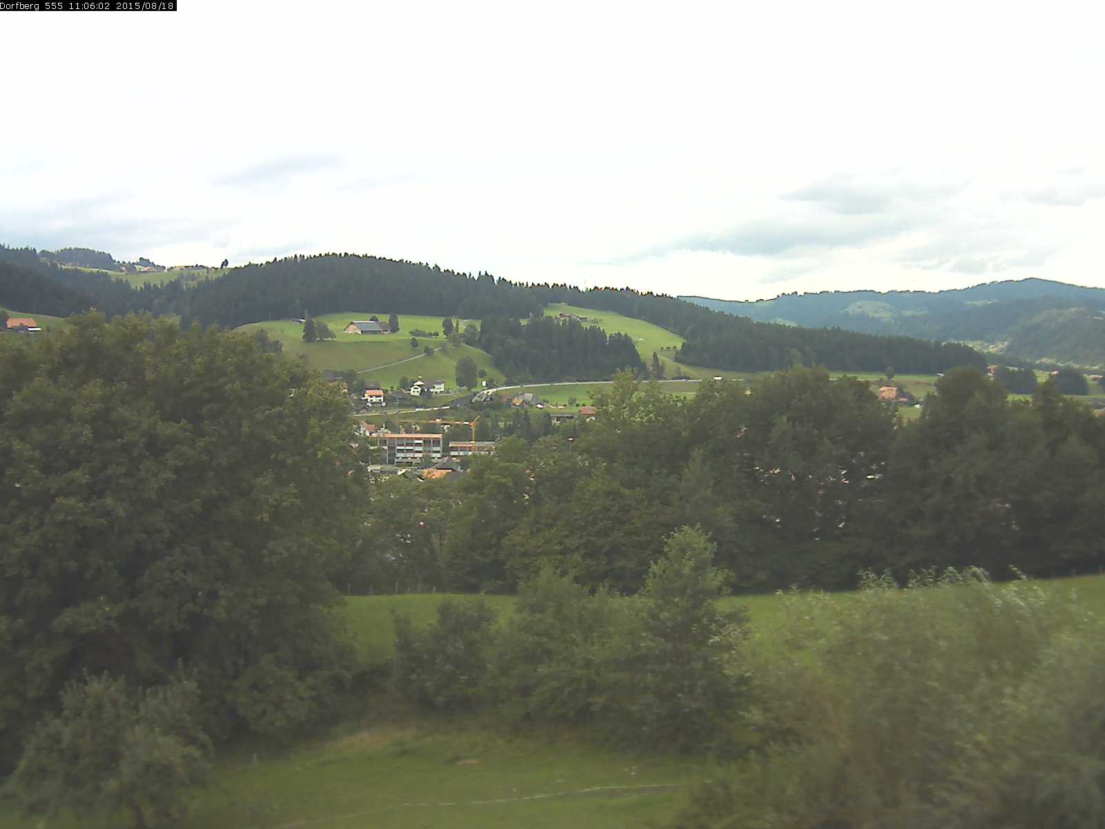 Webcam-Bild: Aussicht vom Dorfberg in Langnau 20150818-110601