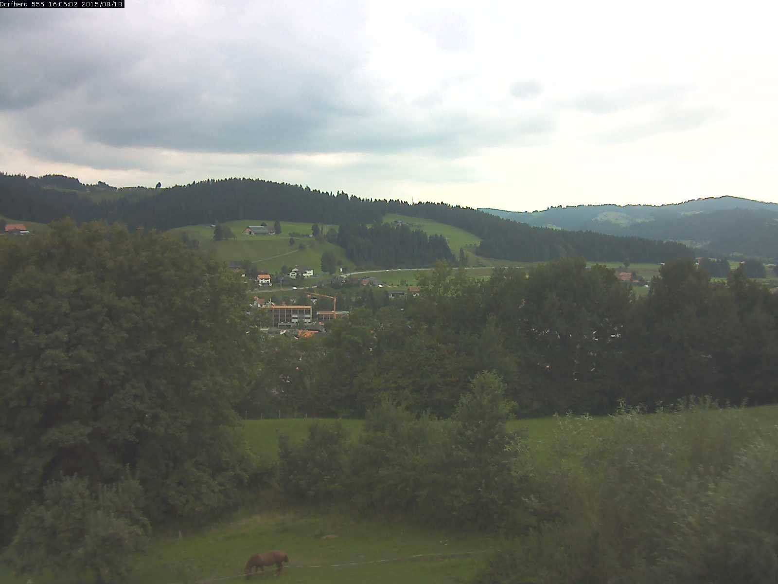 Webcam-Bild: Aussicht vom Dorfberg in Langnau 20150818-160601