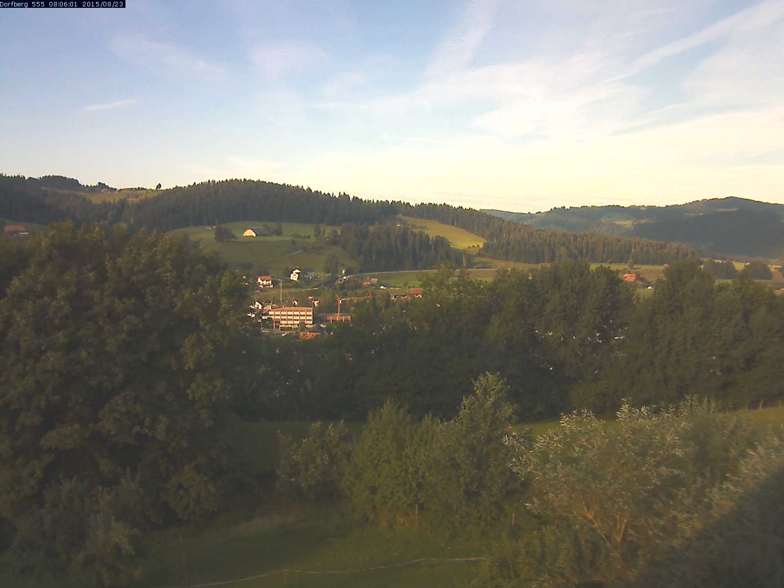 Webcam-Bild: Aussicht vom Dorfberg in Langnau 20150823-080601