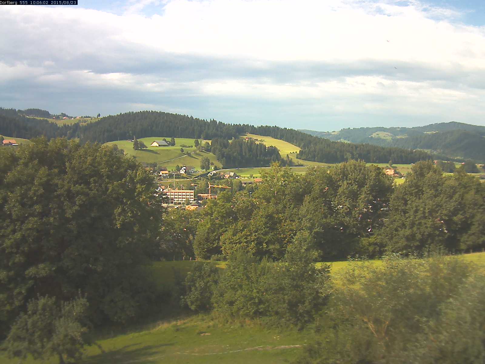 Webcam-Bild: Aussicht vom Dorfberg in Langnau 20150823-100601