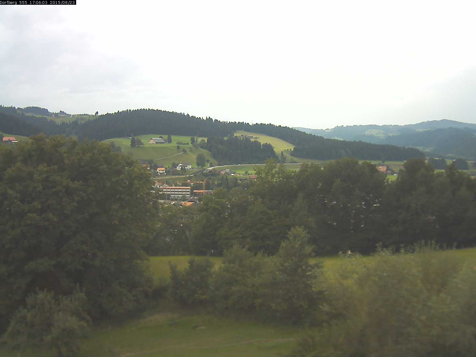 Webcam-Bild: Aussicht vom Dorfberg in Langnau 20150823-170601