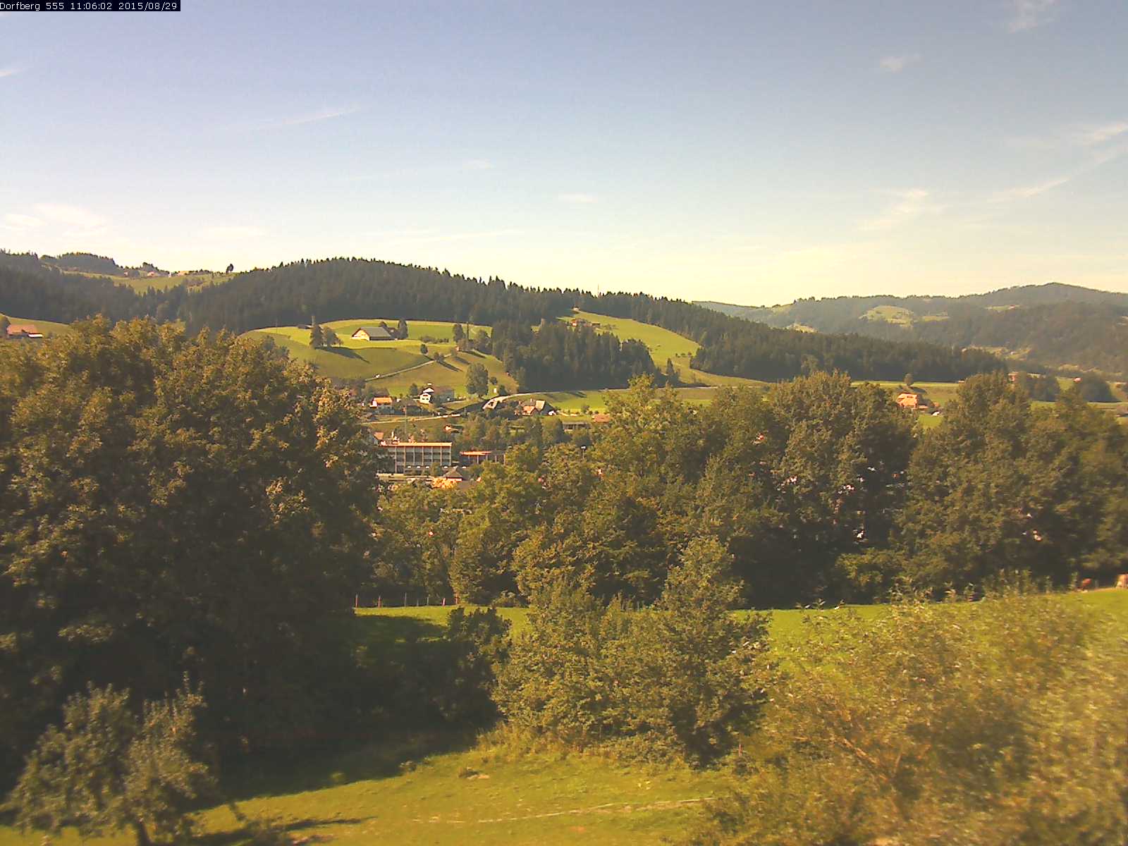 Webcam-Bild: Aussicht vom Dorfberg in Langnau 20150829-110601