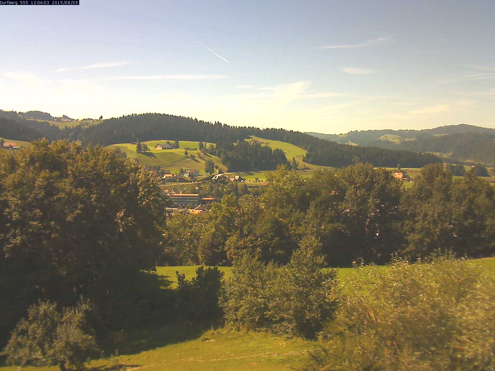 Webcam-Bild: Aussicht vom Dorfberg in Langnau 20150829-120601