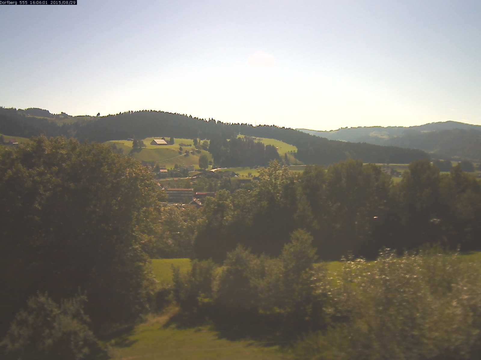 Webcam-Bild: Aussicht vom Dorfberg in Langnau 20150829-160601