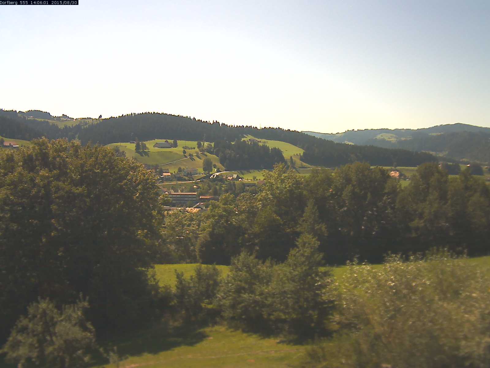 Webcam-Bild: Aussicht vom Dorfberg in Langnau 20150830-140601