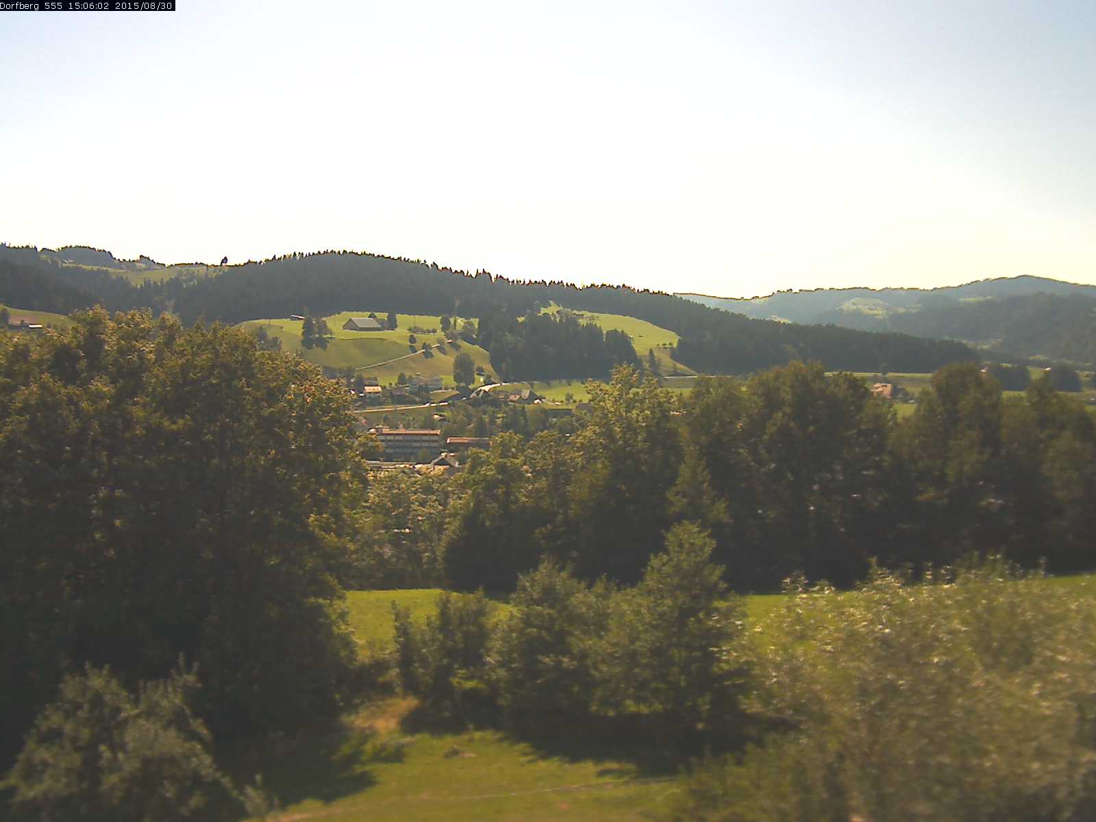 Webcam-Bild: Aussicht vom Dorfberg in Langnau 20150830-150601