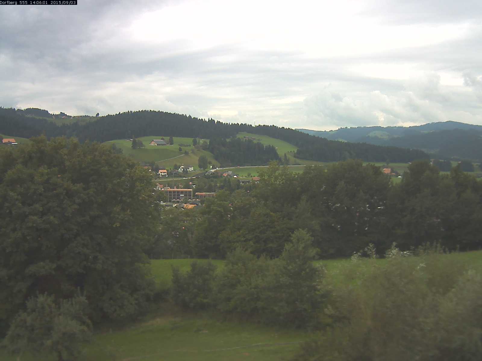 Webcam-Bild: Aussicht vom Dorfberg in Langnau 20150903-140601
