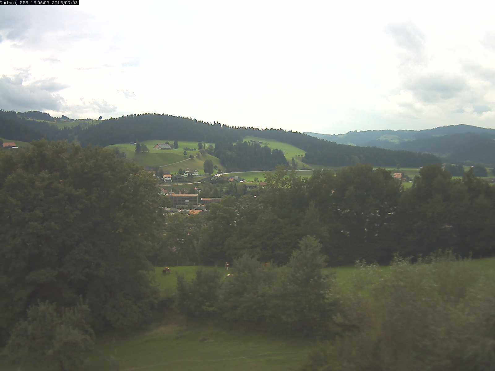 Webcam-Bild: Aussicht vom Dorfberg in Langnau 20150903-150601