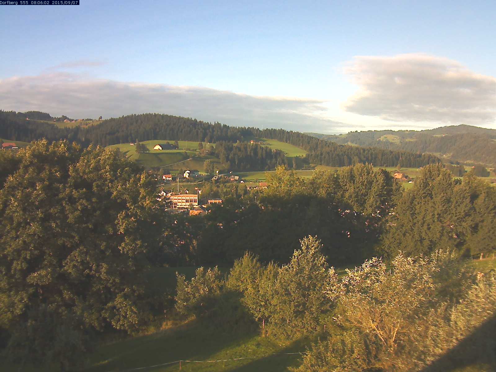 Webcam-Bild: Aussicht vom Dorfberg in Langnau 20150907-080601