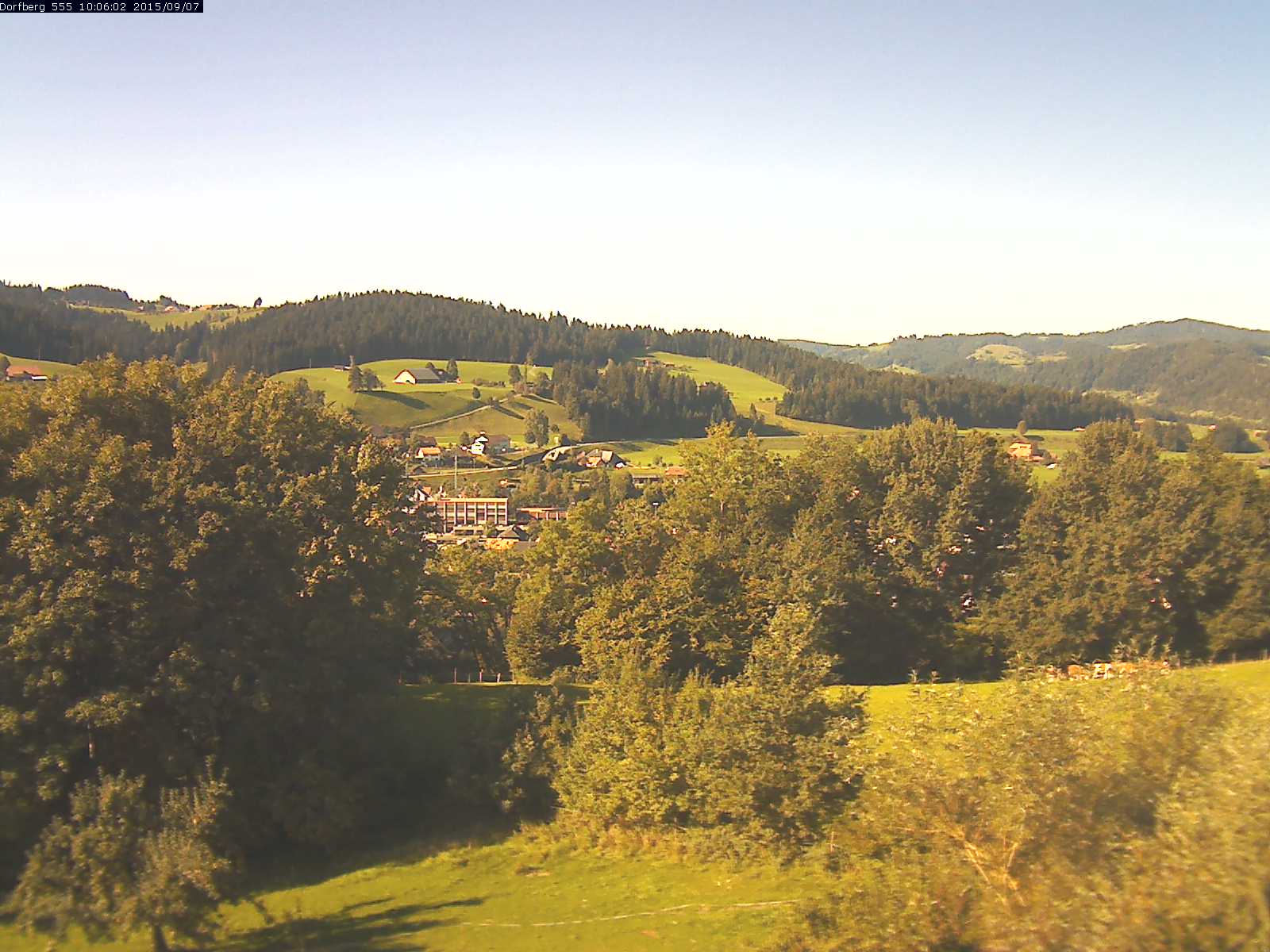 Webcam-Bild: Aussicht vom Dorfberg in Langnau 20150907-100601