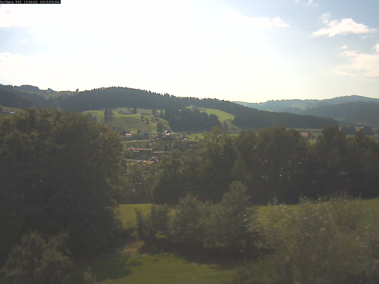 Webcam-Bild: Aussicht vom Dorfberg in Langnau 20150908-150601