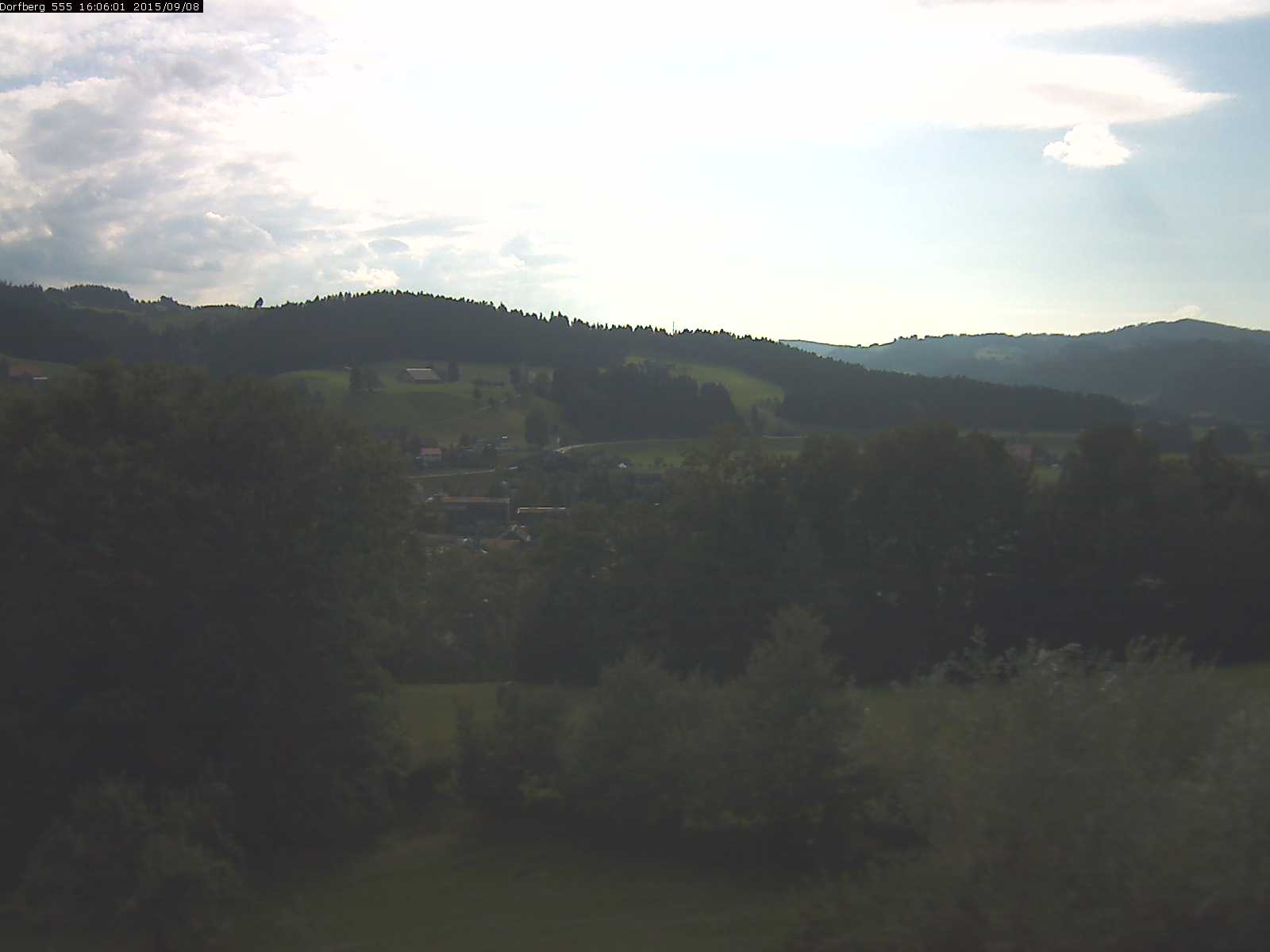 Webcam-Bild: Aussicht vom Dorfberg in Langnau 20150908-160601