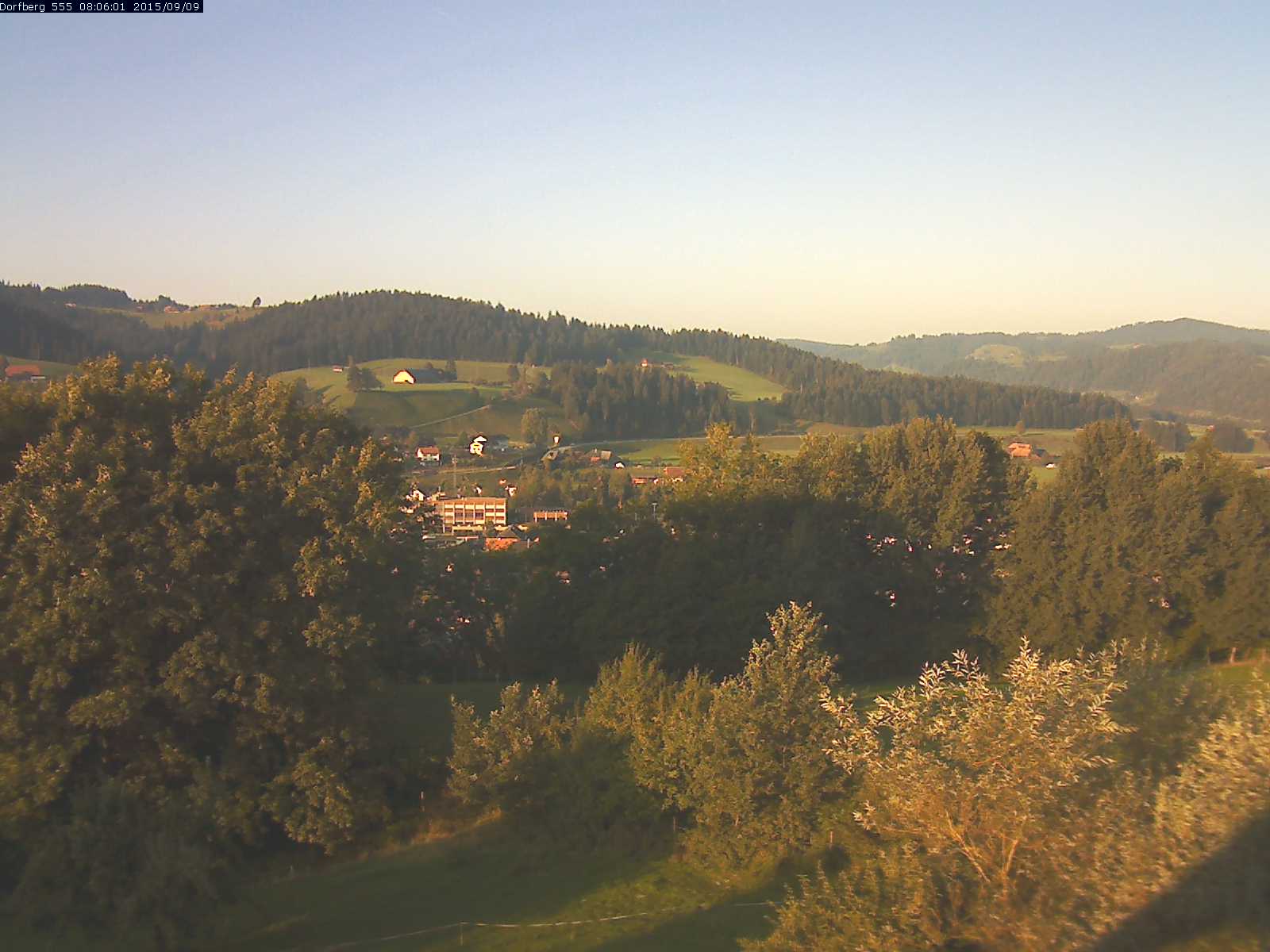 Webcam-Bild: Aussicht vom Dorfberg in Langnau 20150909-080601