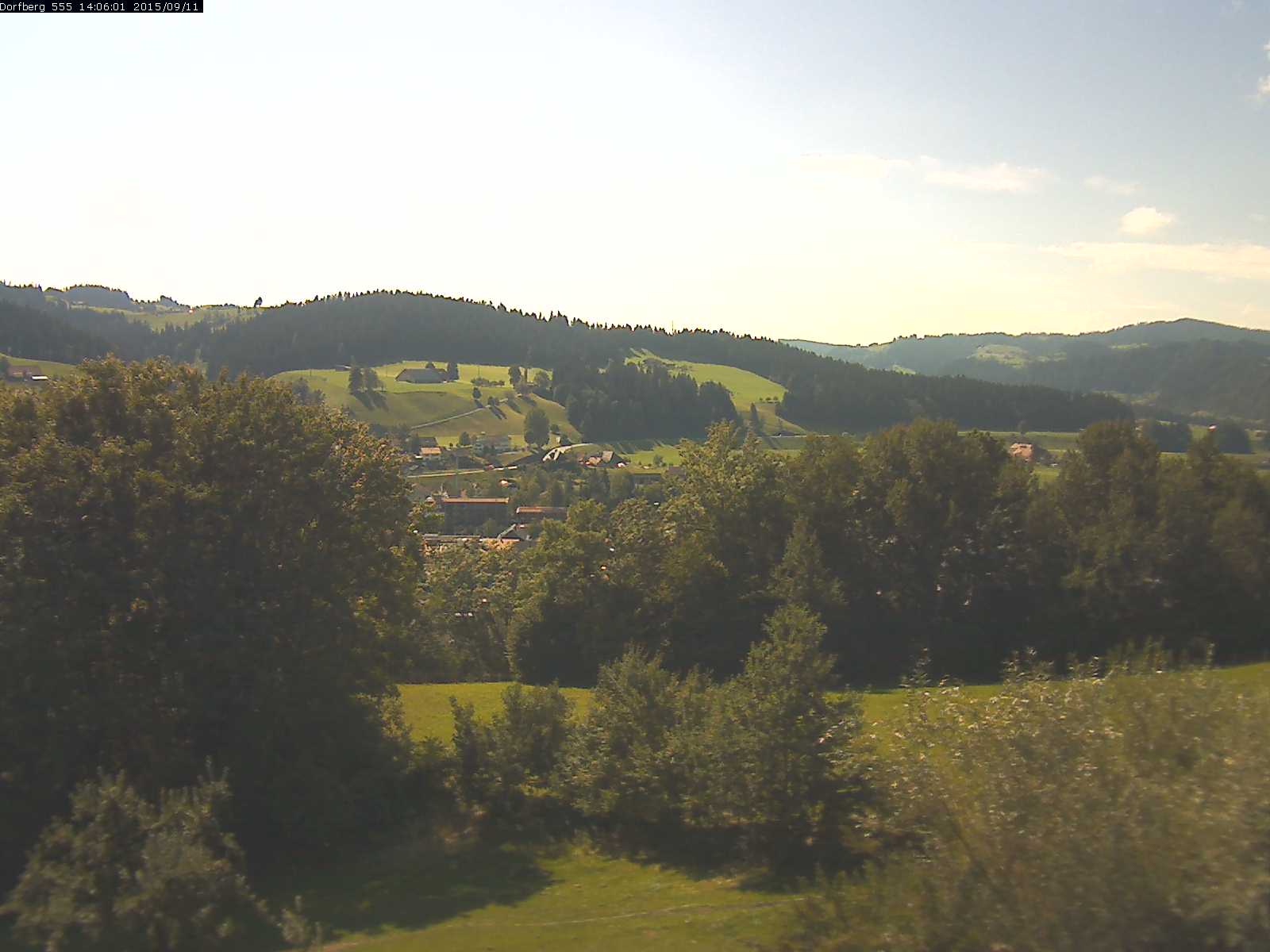 Webcam-Bild: Aussicht vom Dorfberg in Langnau 20150911-140601