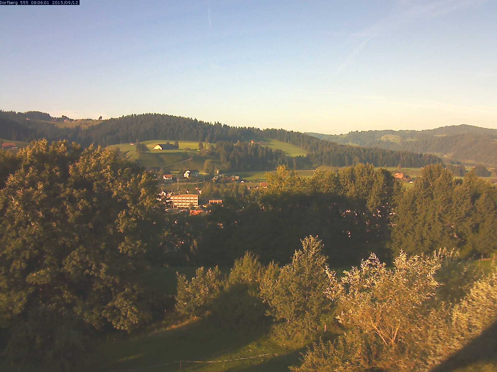 Webcam-Bild: Aussicht vom Dorfberg in Langnau 20150912-080601