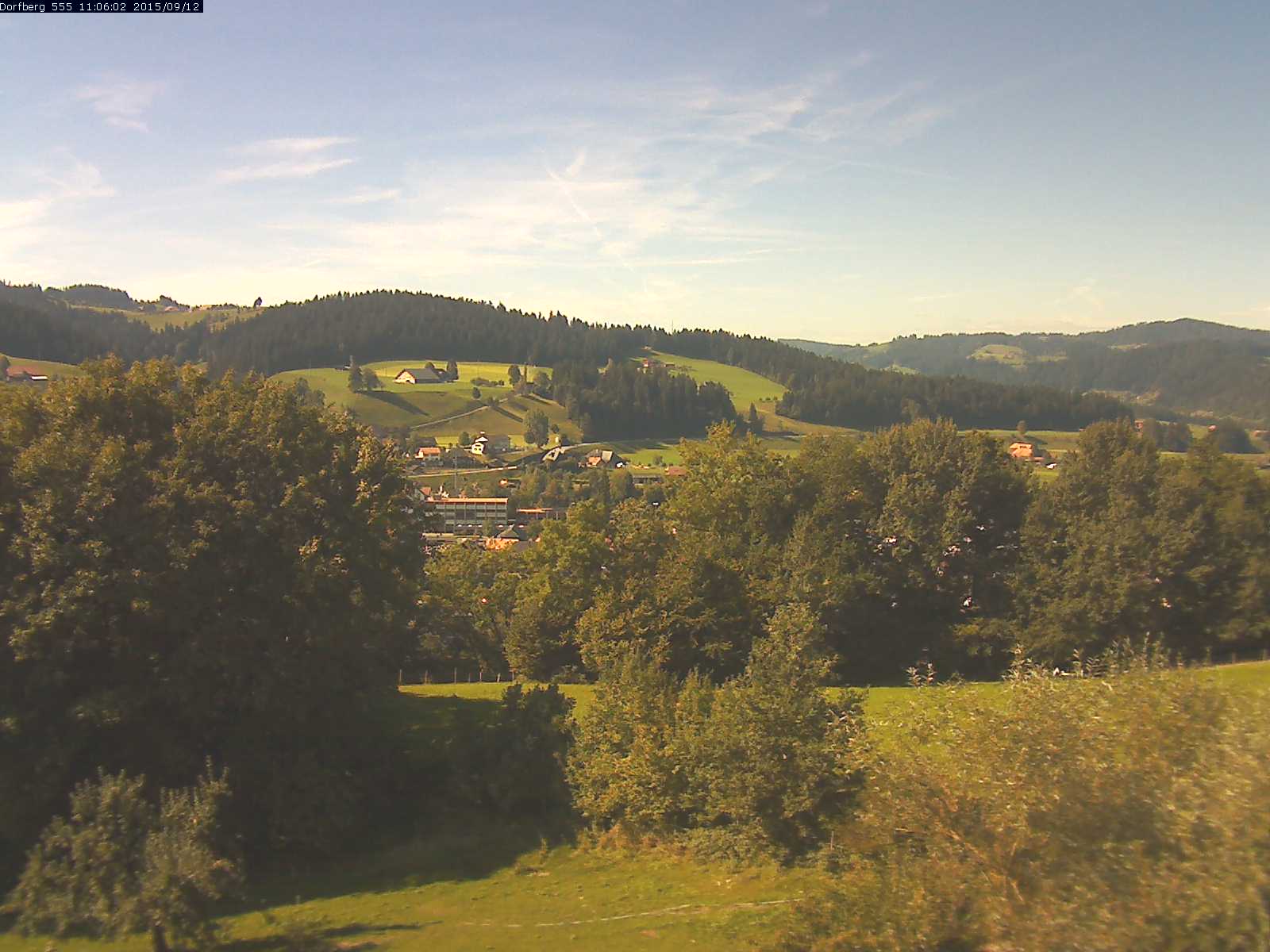 Webcam-Bild: Aussicht vom Dorfberg in Langnau 20150912-110601