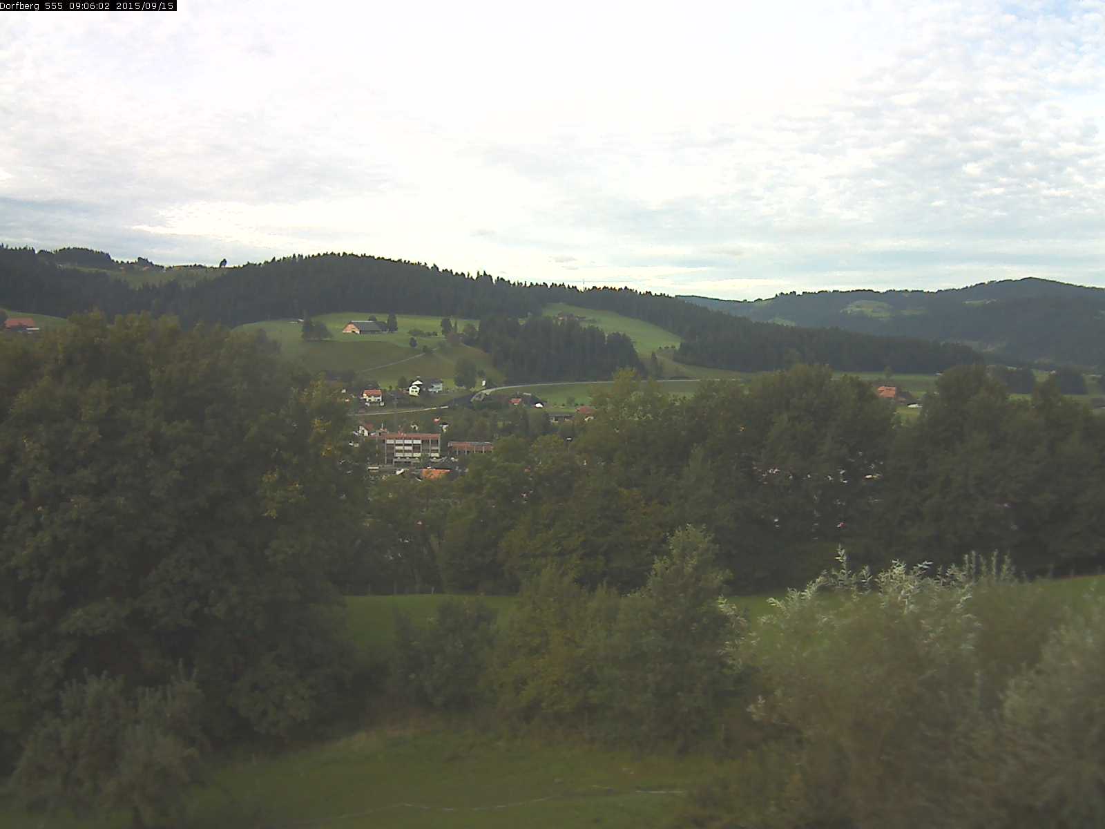 Webcam-Bild: Aussicht vom Dorfberg in Langnau 20150915-090601