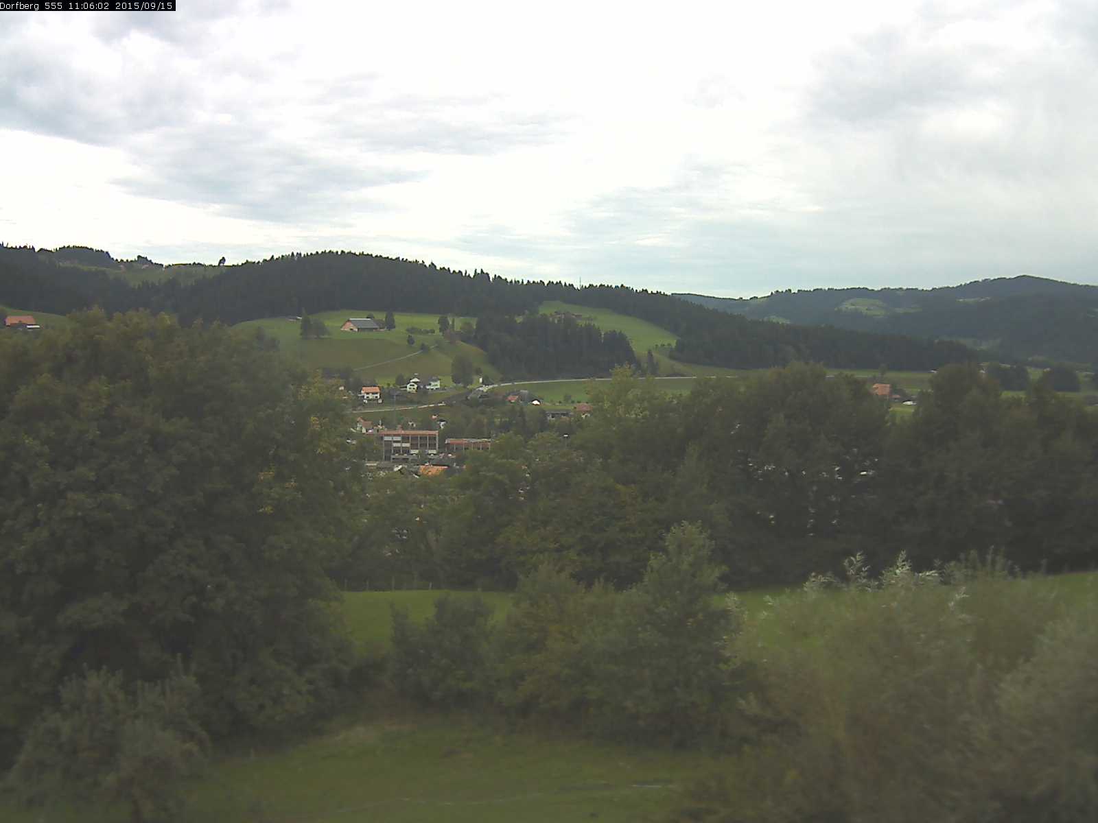 Webcam-Bild: Aussicht vom Dorfberg in Langnau 20150915-110602