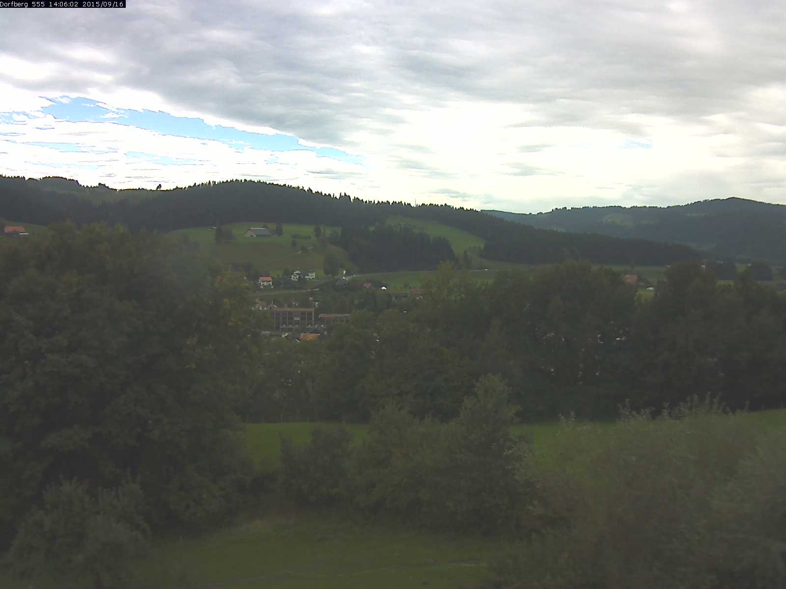 Webcam-Bild: Aussicht vom Dorfberg in Langnau 20150916-140601