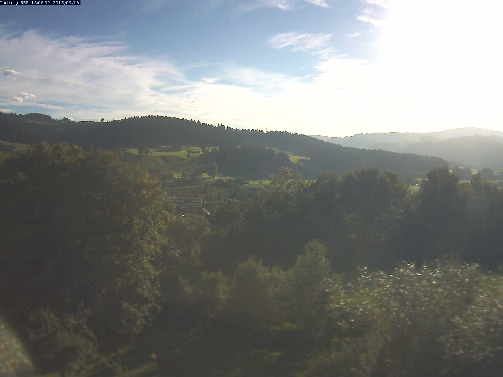 Webcam-Bild: Aussicht vom Dorfberg in Langnau 20150916-180602