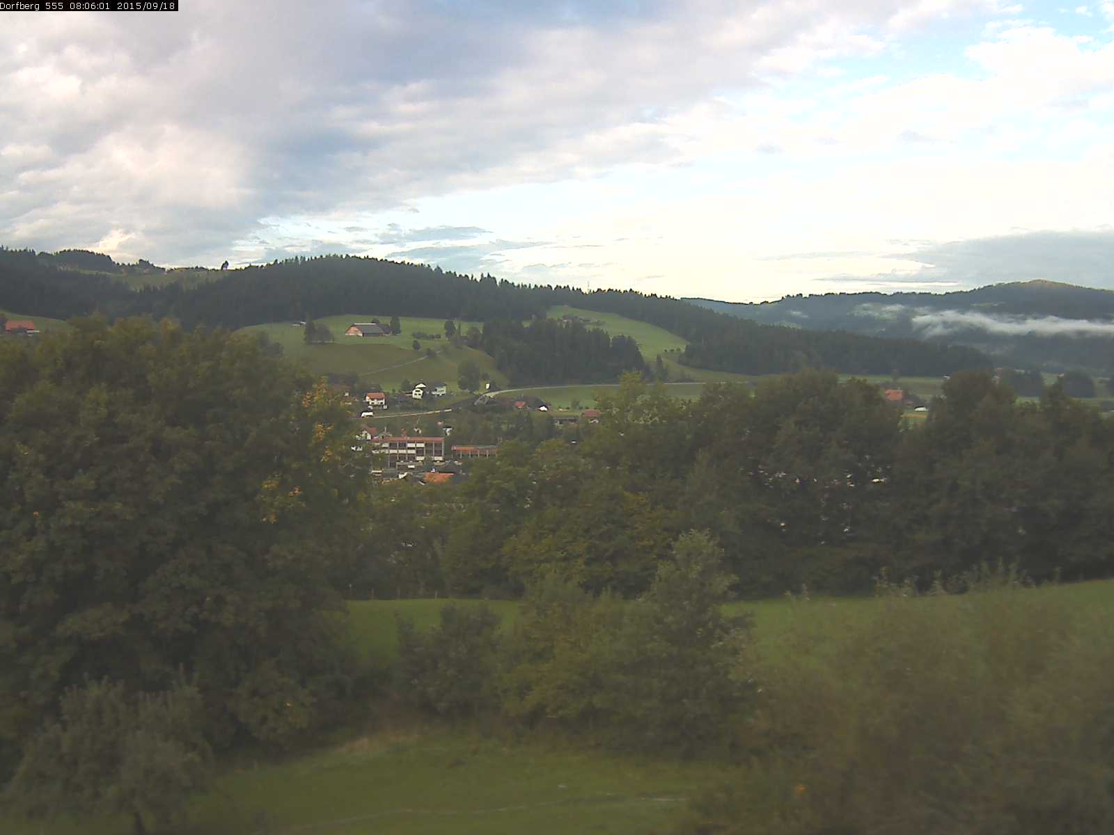 Webcam-Bild: Aussicht vom Dorfberg in Langnau 20150918-080601