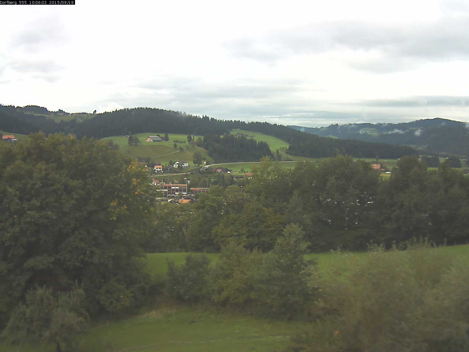 Webcam-Bild: Aussicht vom Dorfberg in Langnau 20150918-100601